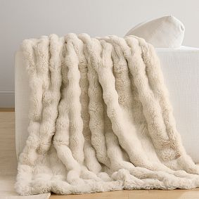 Marshmallow Cozy Throw