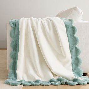 Scallop Fur Throw