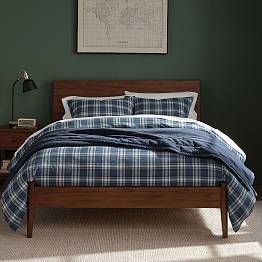 Keaton Classic Bed