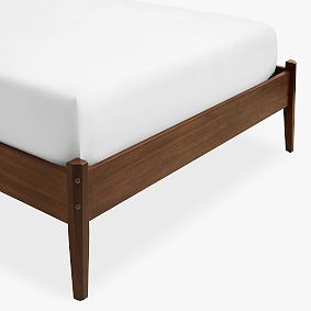 Keaton Classic Bed