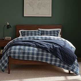 Keaton Classic Bed