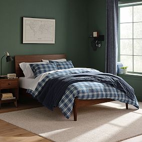 Keaton Classic Bed