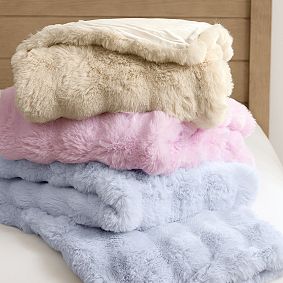 Marshmallow Cozy Throw