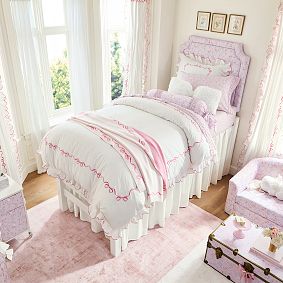 LoveShackFancy Bows Border Knit Throw