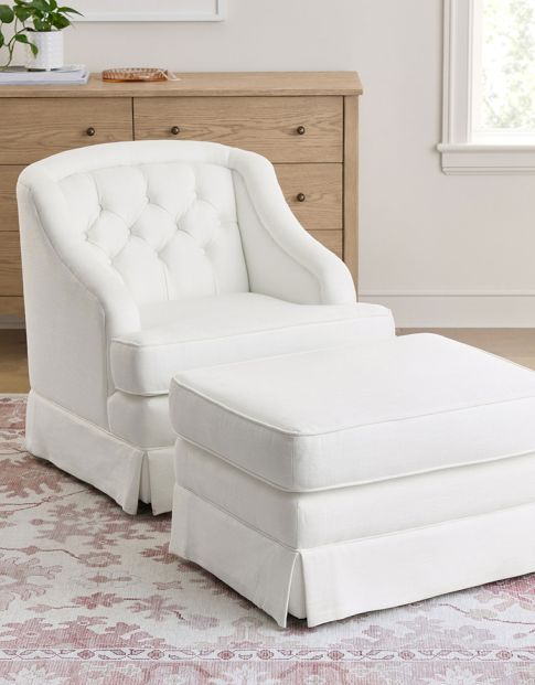 Lounge &amp; Accent Chairs