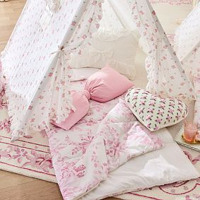 LoveShackFancy Garden Damask Sleeping Bag