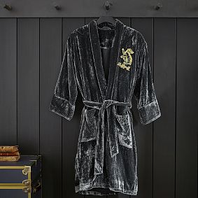 Harry Potter<sup>&trade;</sup> Hufflepuff<sup>&trade;</sup> Velvet Robe