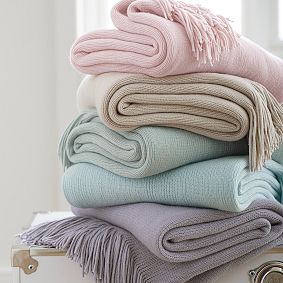 Chic Fringe Throw
