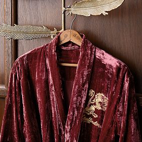 Harry Potter<sup>&trade;</sup> Gryffindor<sup>&trade;</sup> Velvet Robe