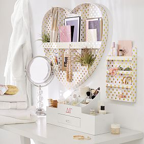 Paper Heart Wall Organizer