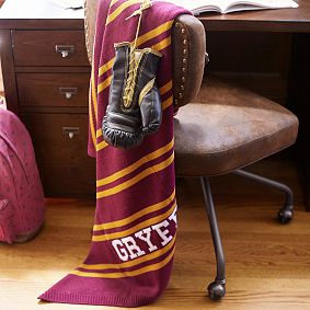 Harry Potter<sup>&trade;</sup> Collegiate Stripe House Throw