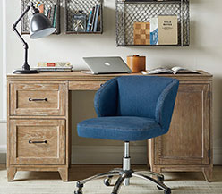 How to Turn Your Desk into an Ideal Study Space