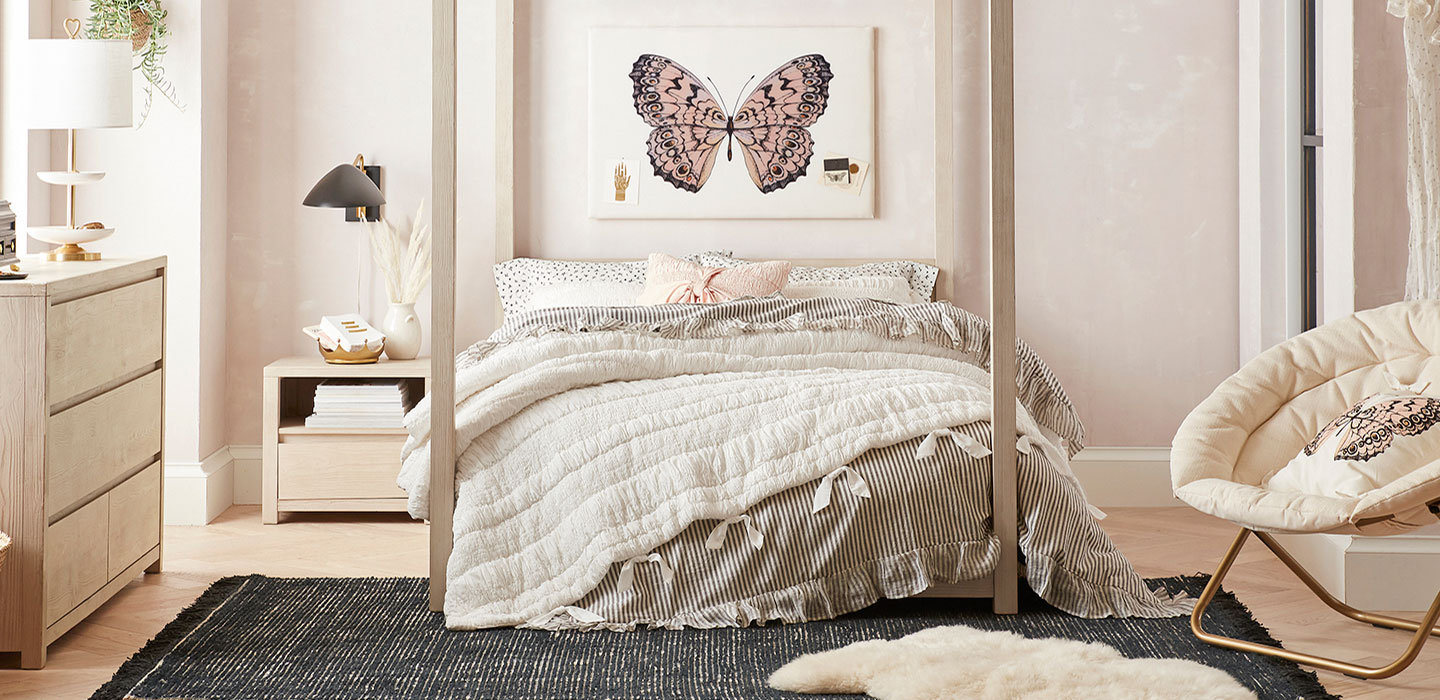 Shop Emily & Meritt