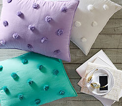 Seasonal Changes to Keep Your Bedroom Style Fresh