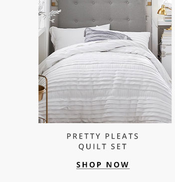 Pretty Pleats Quilt Set