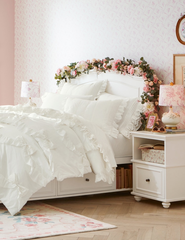 LoveShackFancy Eyelet Ruffle Sheet Set