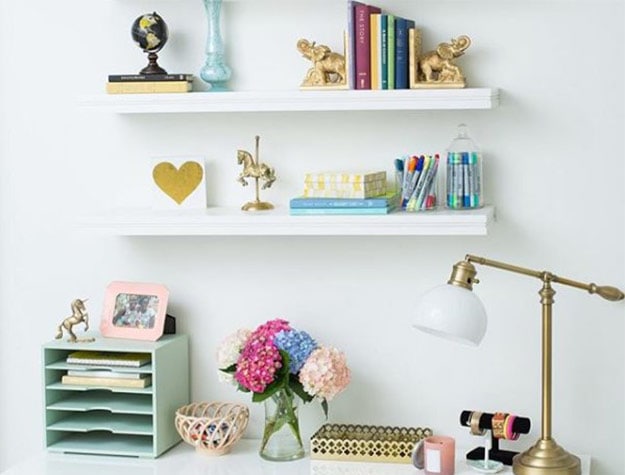 Creative Ball and Hat Display in Teen Boy's Room