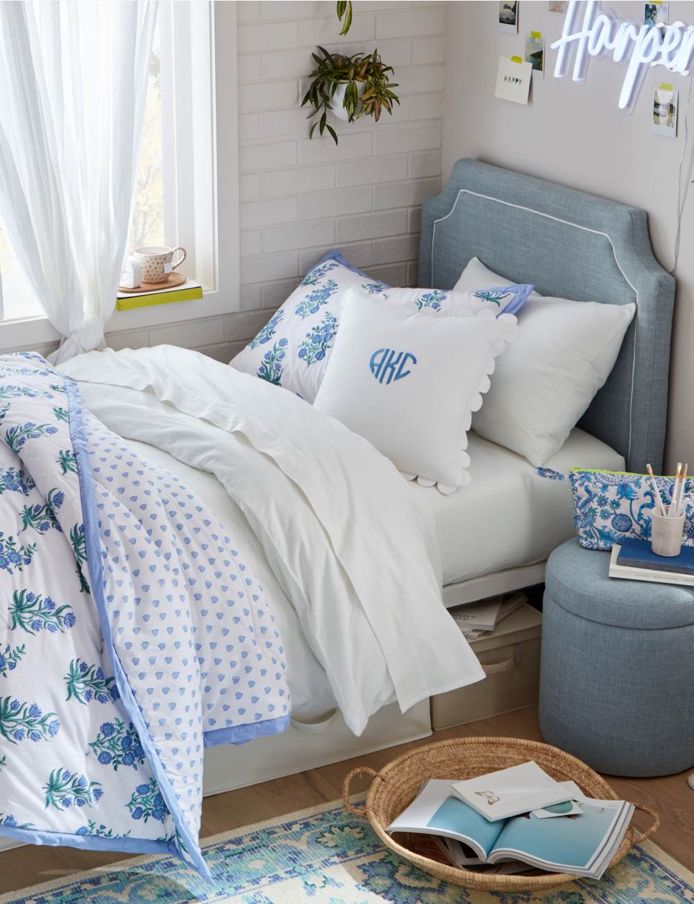 Heart Florals Dorm Room
