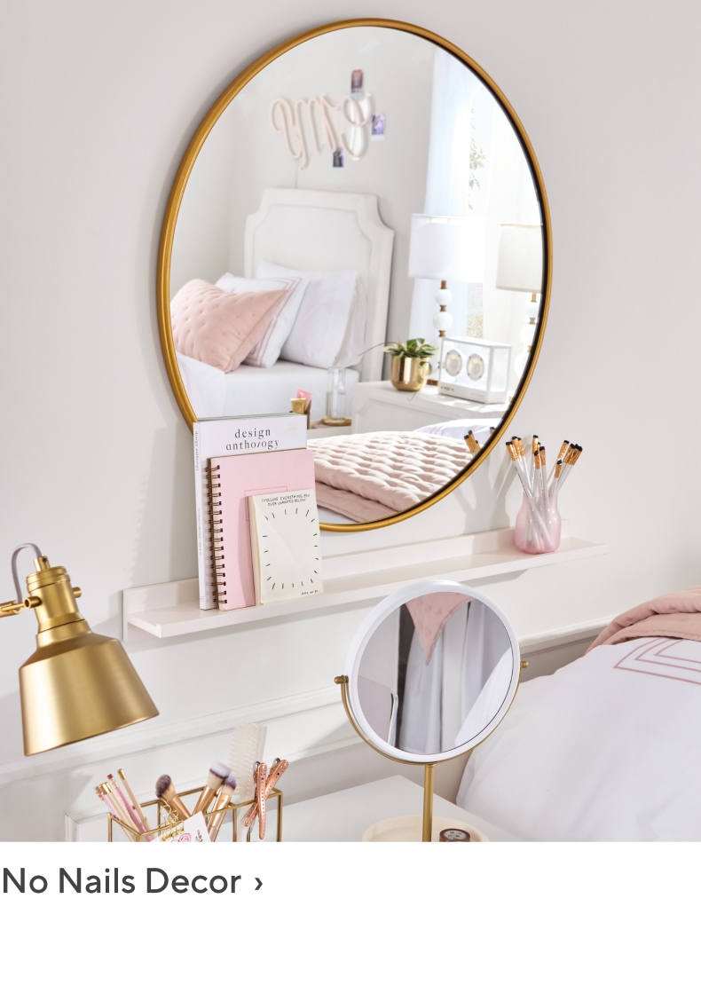 No Nails Decor