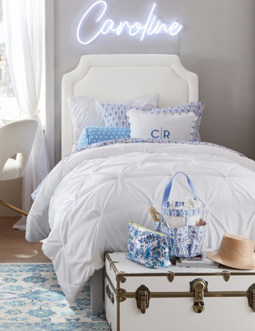 Heart Florals Dorm Room