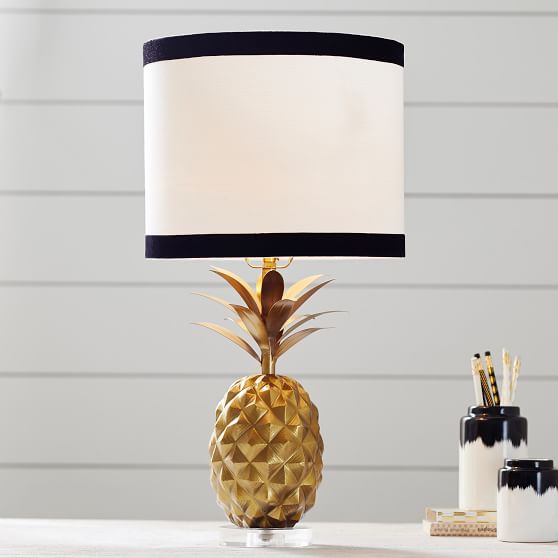 pineapple desk lamp