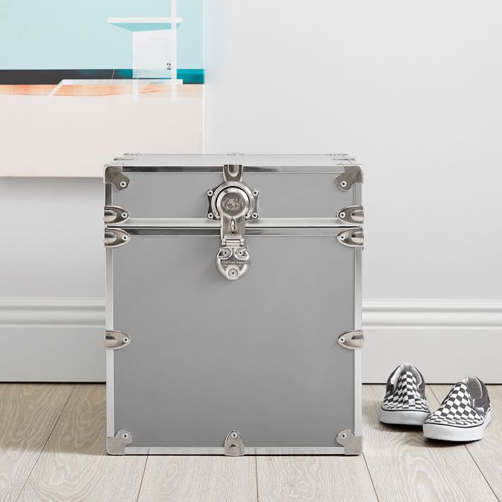 Cube Dorm Trunk Pottery Barn Teen