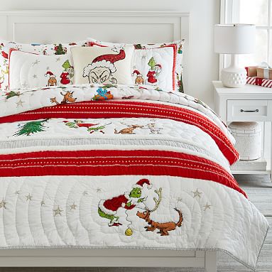 Grinch Quilt Double/Queen Red Multi