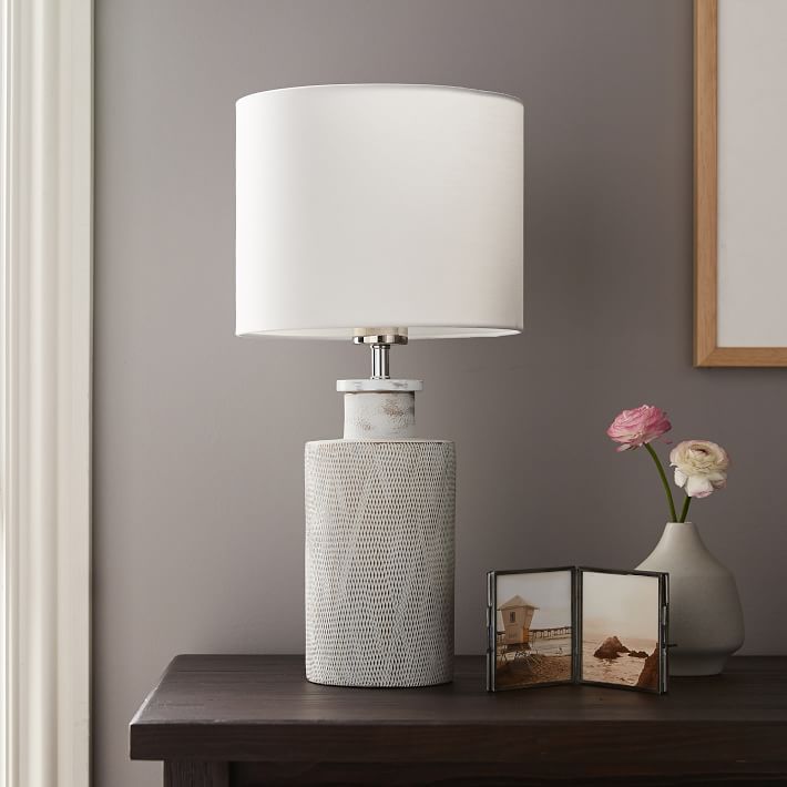 textured table lamp