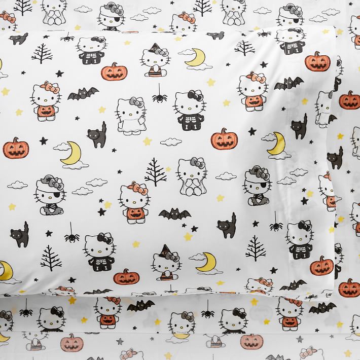 Hello Kitty&#174; Glow-in-the-Dark Halloween Sheet Set