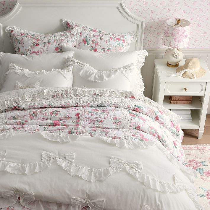 Candy Lace Gingham Ruffle Bedding Set / Pink  Ruffle bedding sets, Ruffle  bedding, Bedding set