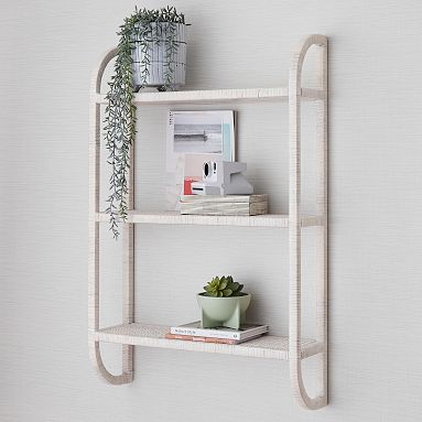 Scalloped Tiered Shelf with Hooks