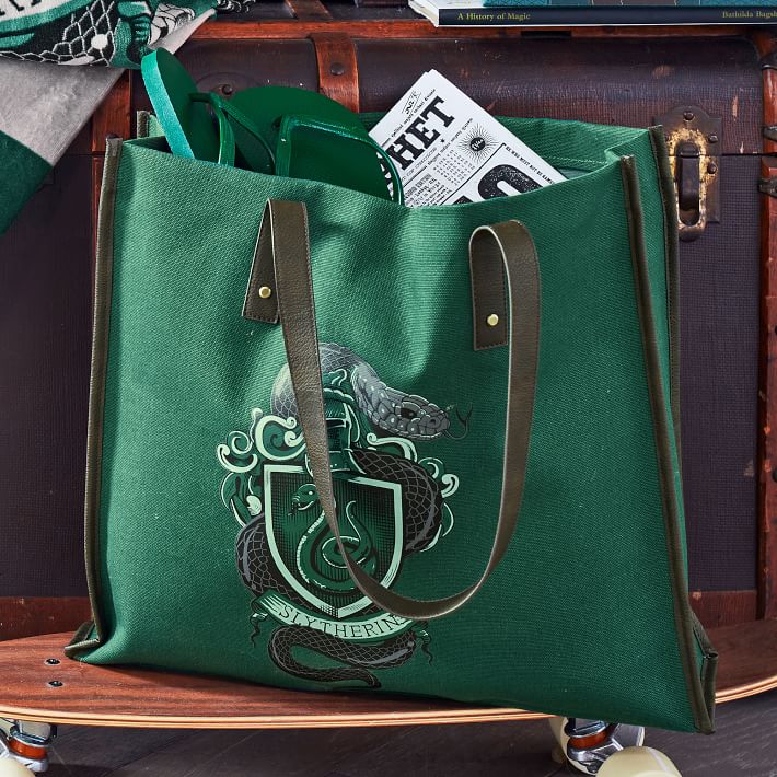 https://assets.ptimgs.com/ptimgs/rk/images/dp/wcm/202338/0036/harry-potter-slytherin-house-pride-recycled-canvas-tote-ba-4-o.jpg