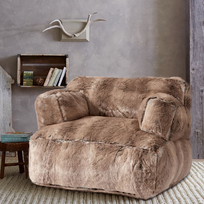 Wolf Faux-Fur Eco-Lounger