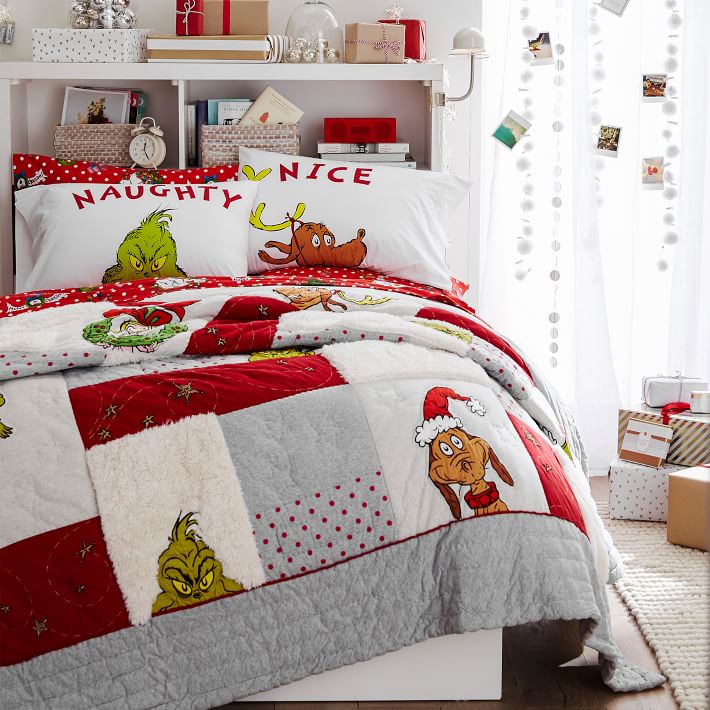 Dr. Seuss's The Grinch&#8482; Heathered Quilt