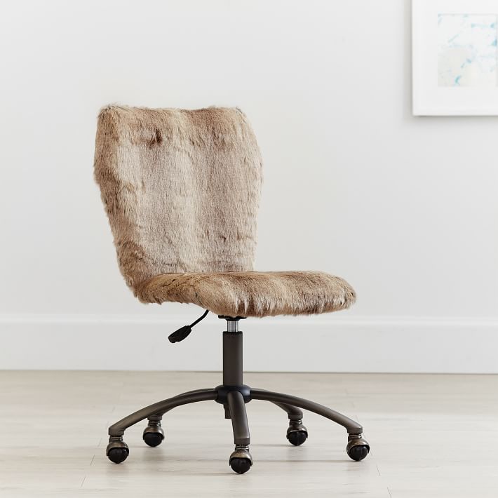 Wolf Faux-Fur Airgo Desk Chair