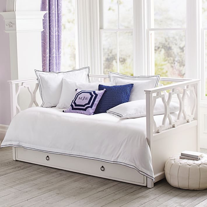 Pottery barn outlet elsie daybed