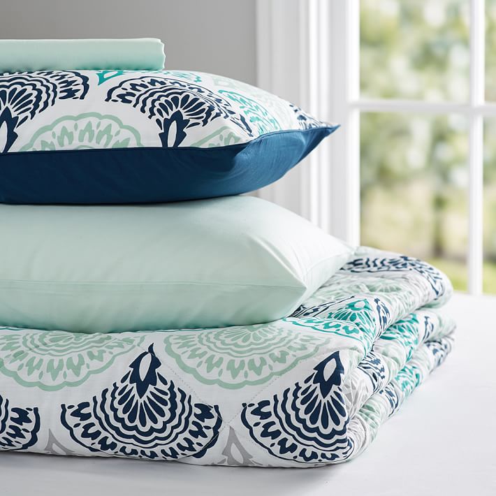 Feather Scallop Value Comforter Set