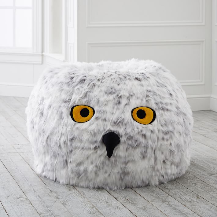 https://assets.ptimgs.com/ptimgs/rk/images/dp/wcm/202343/0034/harry-potter-hedwig-owl-bean-bag-chair-2-o.jpg