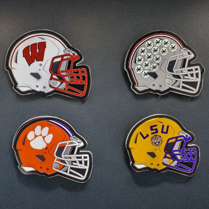 https://assets.ptimgs.com/ptimgs/rk/images/dp/wcm/202344/0205/nfl-helmet-led-wall-decor-1-o.jpg