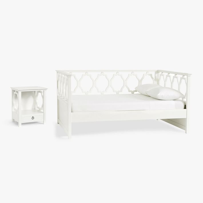 Pottery barn outlet elsie daybed