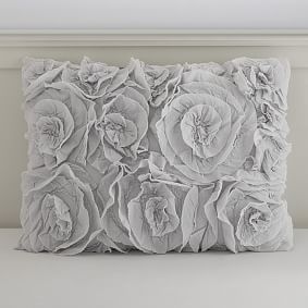 Monique Lhuillier Rosette Quilt | Pottery Barn Teen