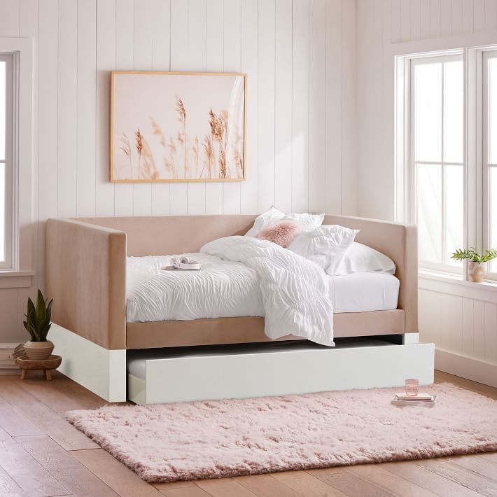 Pottery barn full hot sale bed with trundle