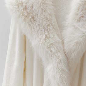 Feathery Faux-Fur Collar Robe