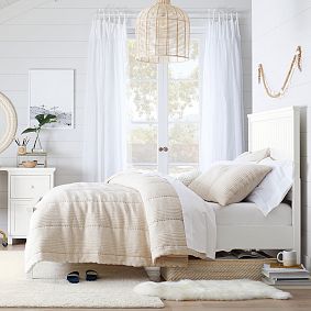 Beadboard Basic Bed &amp; 9-Drawer Dresser Set - Simply White