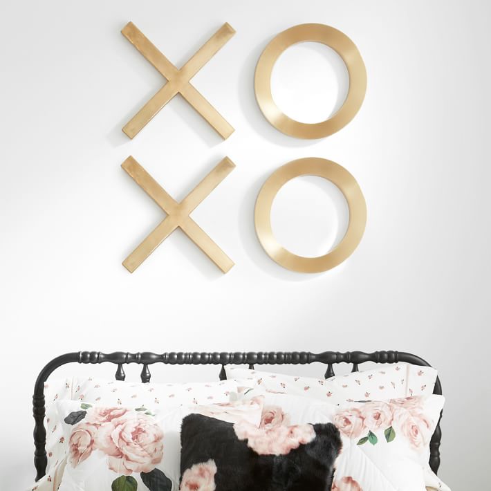 Gold xoxo wall 2025 decor