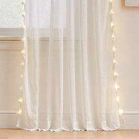 Pom-Pom Light-Up Sheer Curtain
