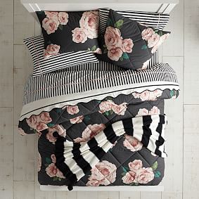 Emily &amp; Meritt Bed of Roses Comforter - Ivory/Blush