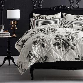 Emily &amp; Meritt Bed of Roses Comforter - Ivory/Black