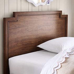 Marlowe Classic Bed