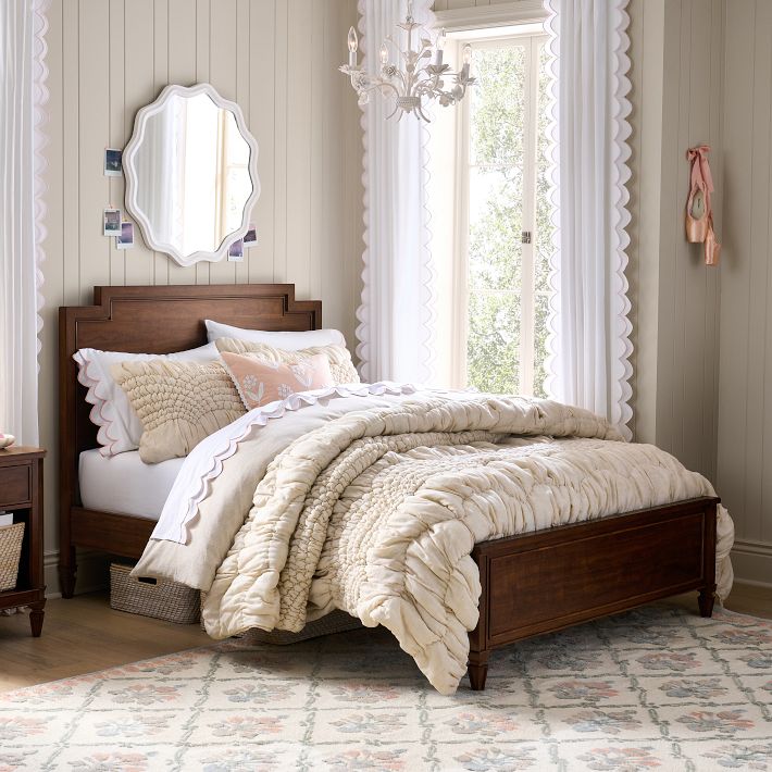 Marlowe Classic Bed